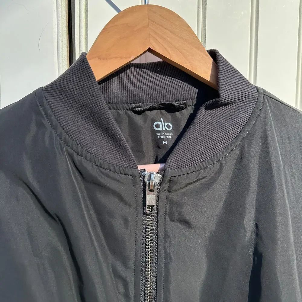 Alo Yoga It Girl Bomber Jacket Black Size Medium EUC Oversize Blade Collar - Picture 5 of 16